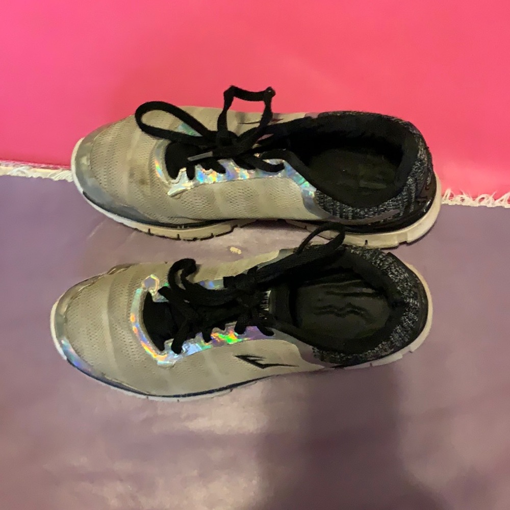 Everlast Size 7 shoes